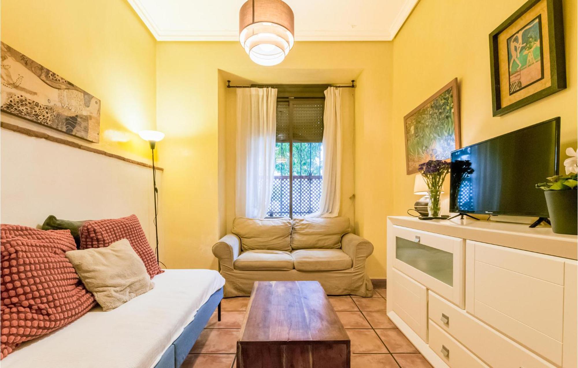 Lovely Apartment In Cordoba With Kitchen Exterior photo